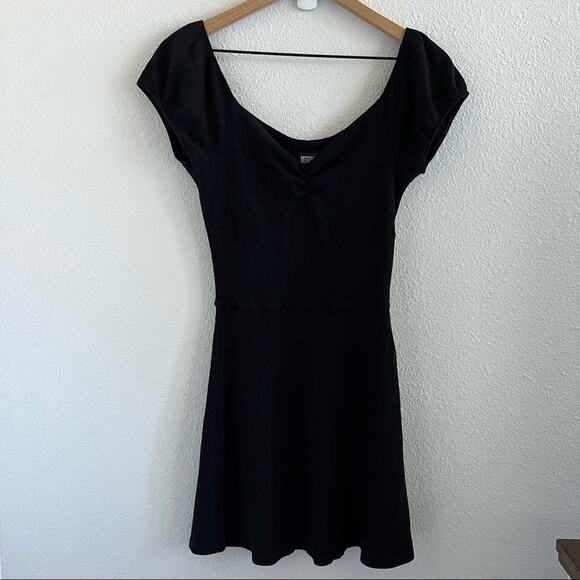 Reformation Black Ribbed Dress Mini Casual Sweetheart Neckline Small - Picture 1 of 9